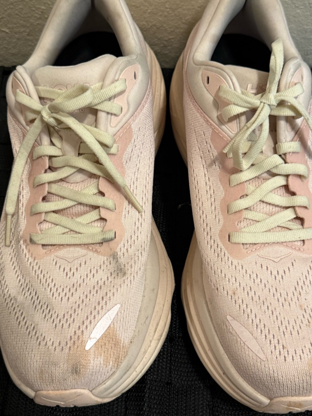 Hoka One One W Bondi 8 Pink and Black Shoe Interior Label - Picture 5 of 6